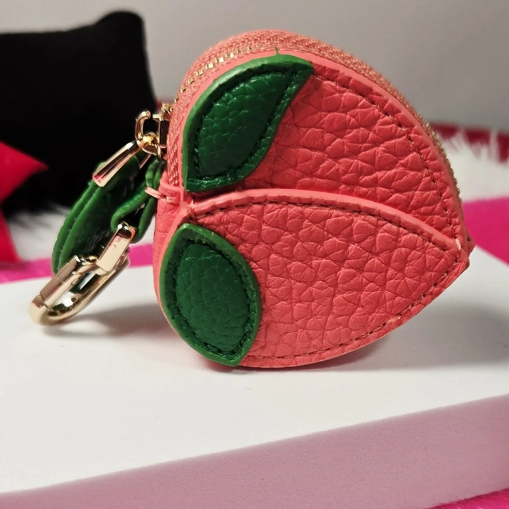 Peach Mini Coin Purse Keychain 🍑 Cute Fruit Faux Leather Keyfob Airtag Pouch